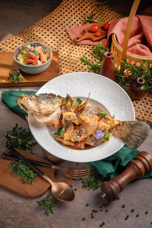 Knusprig gebratene ganze Dorade
